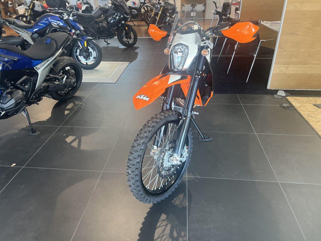 690 ENDURO