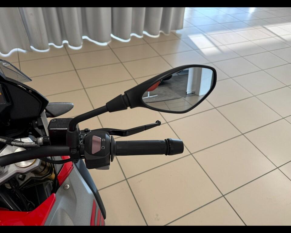 G 310 GS