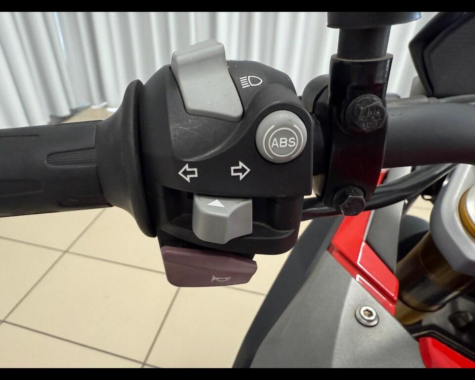 G 310 GS