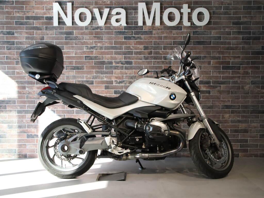 R 1200 R
