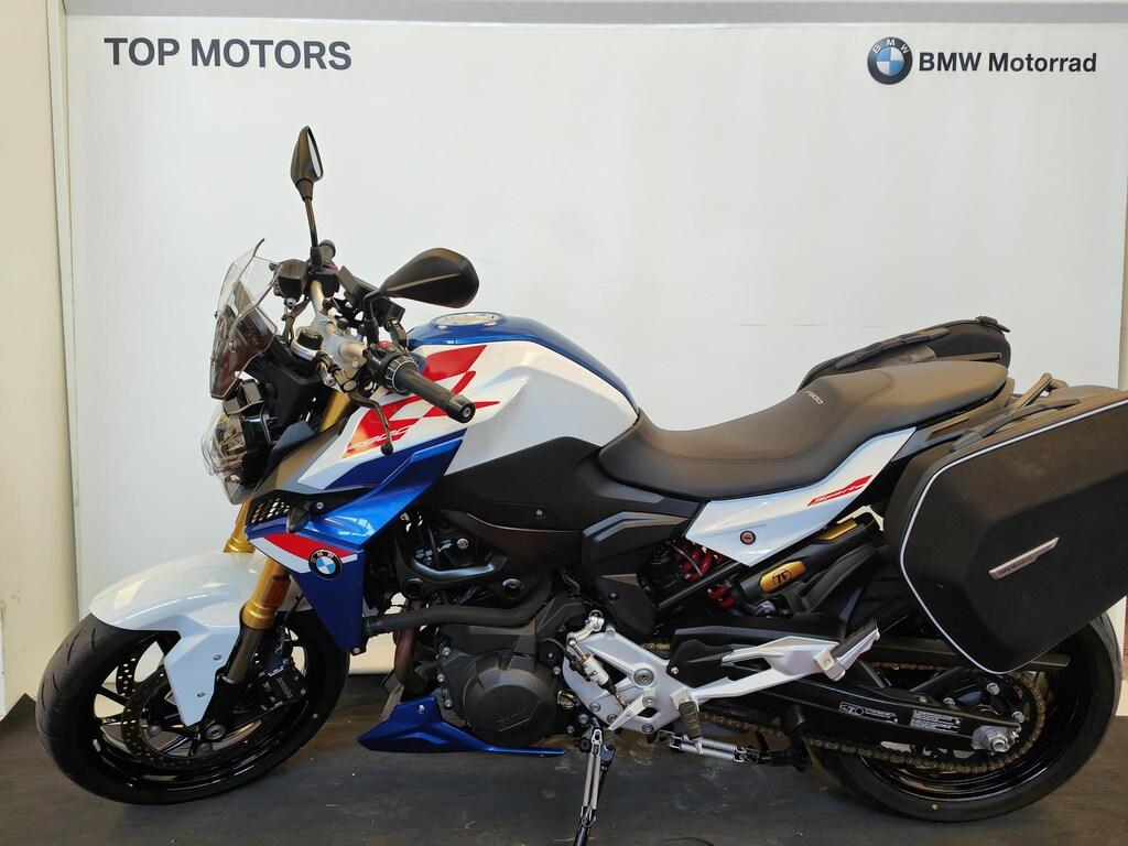F 900 R