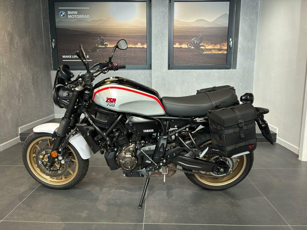 XSR 700