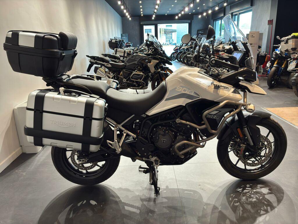 TIGER 900