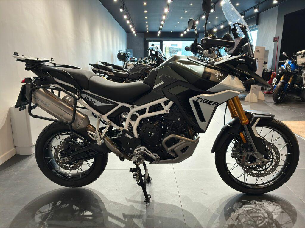 TIGER 900
