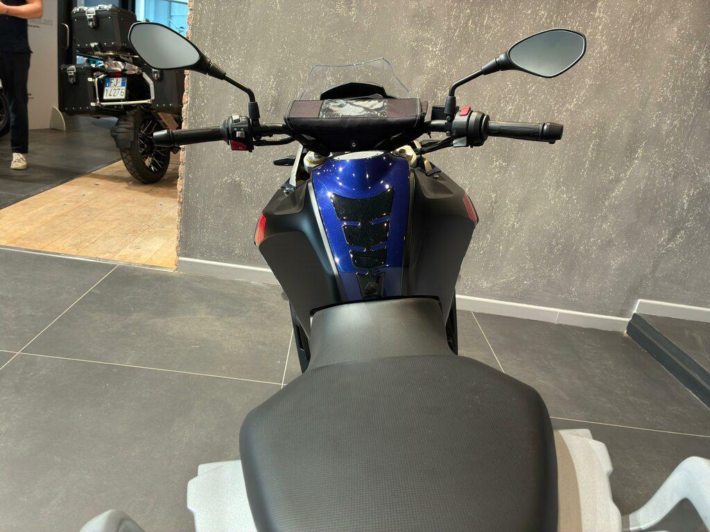G 310 GS
