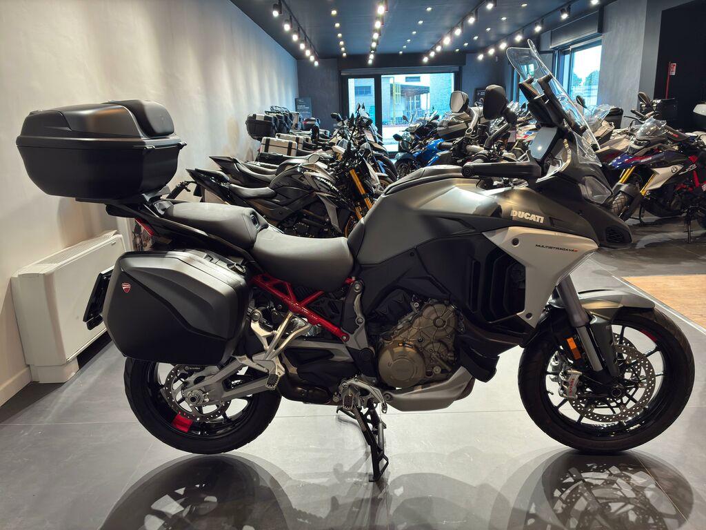 MULTISTRADA V4