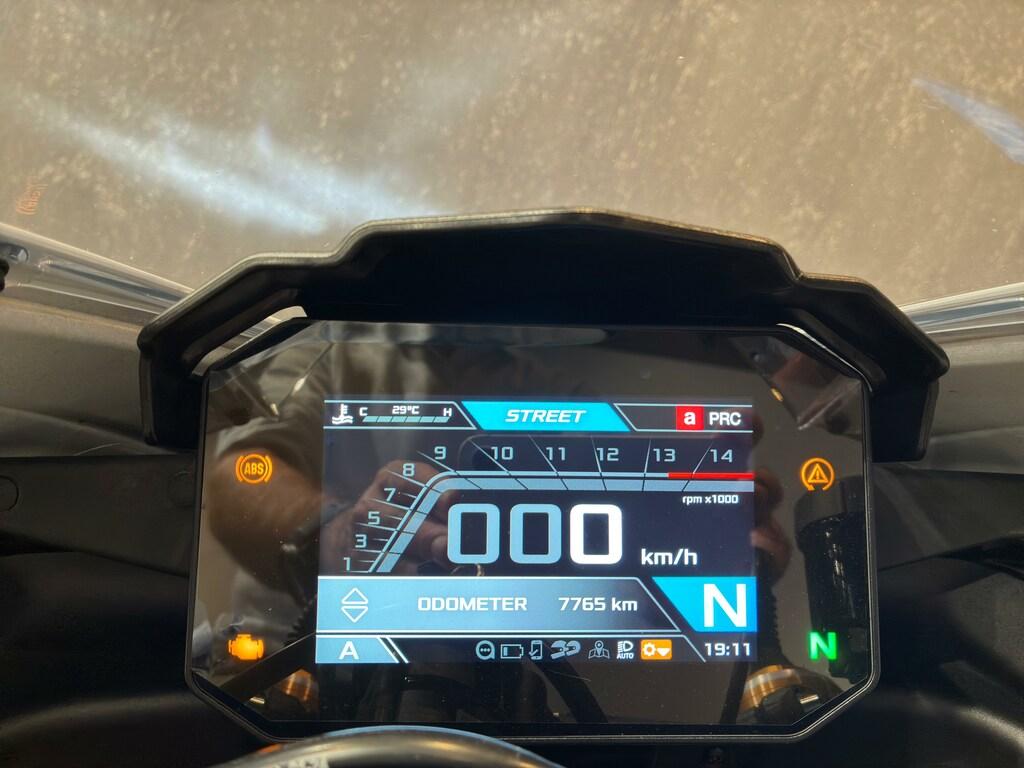 RSV4 1100