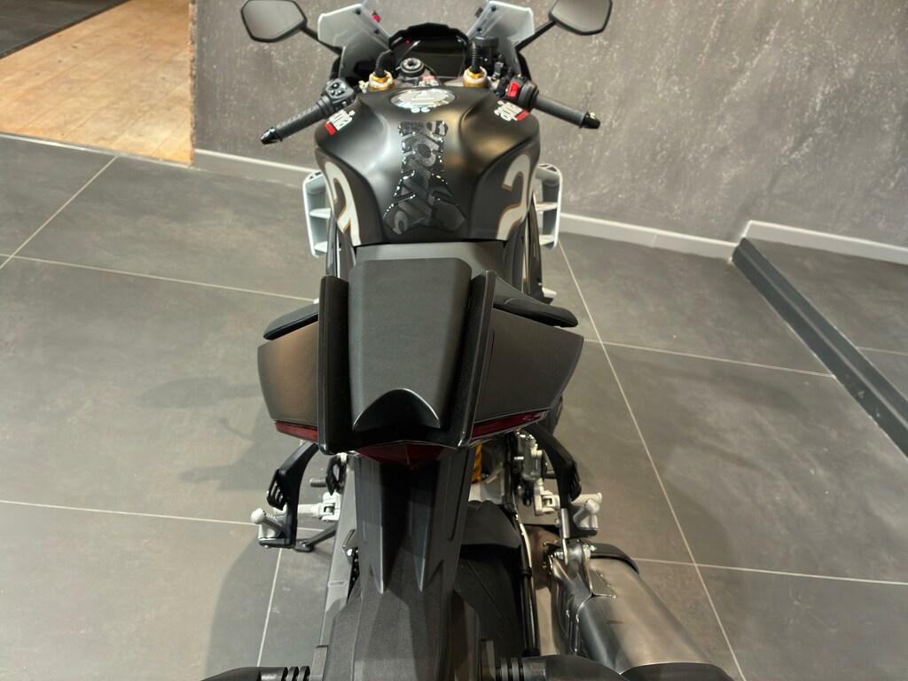 RSV4 1100