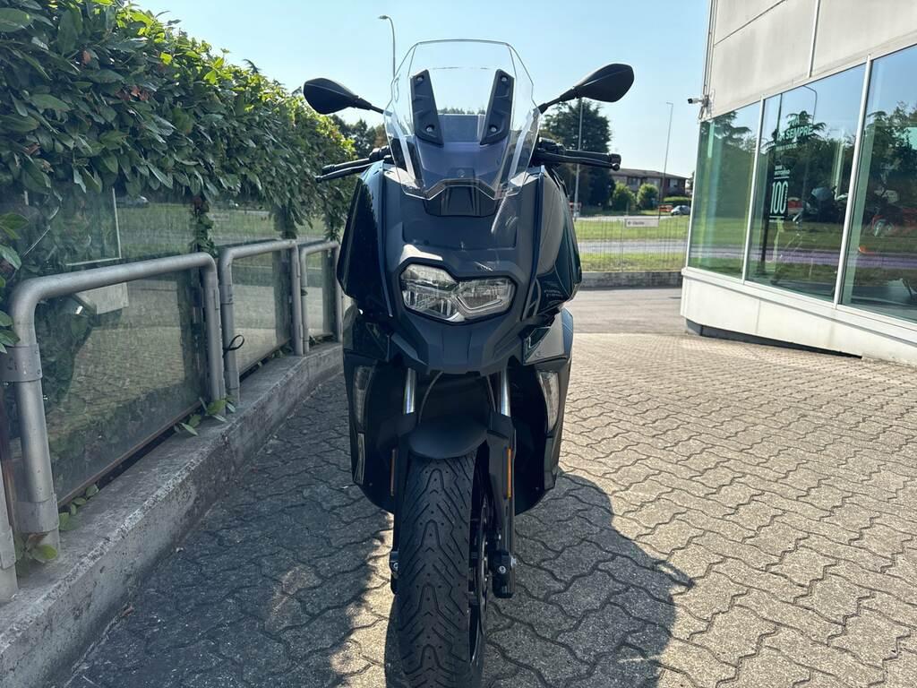 C 400 X