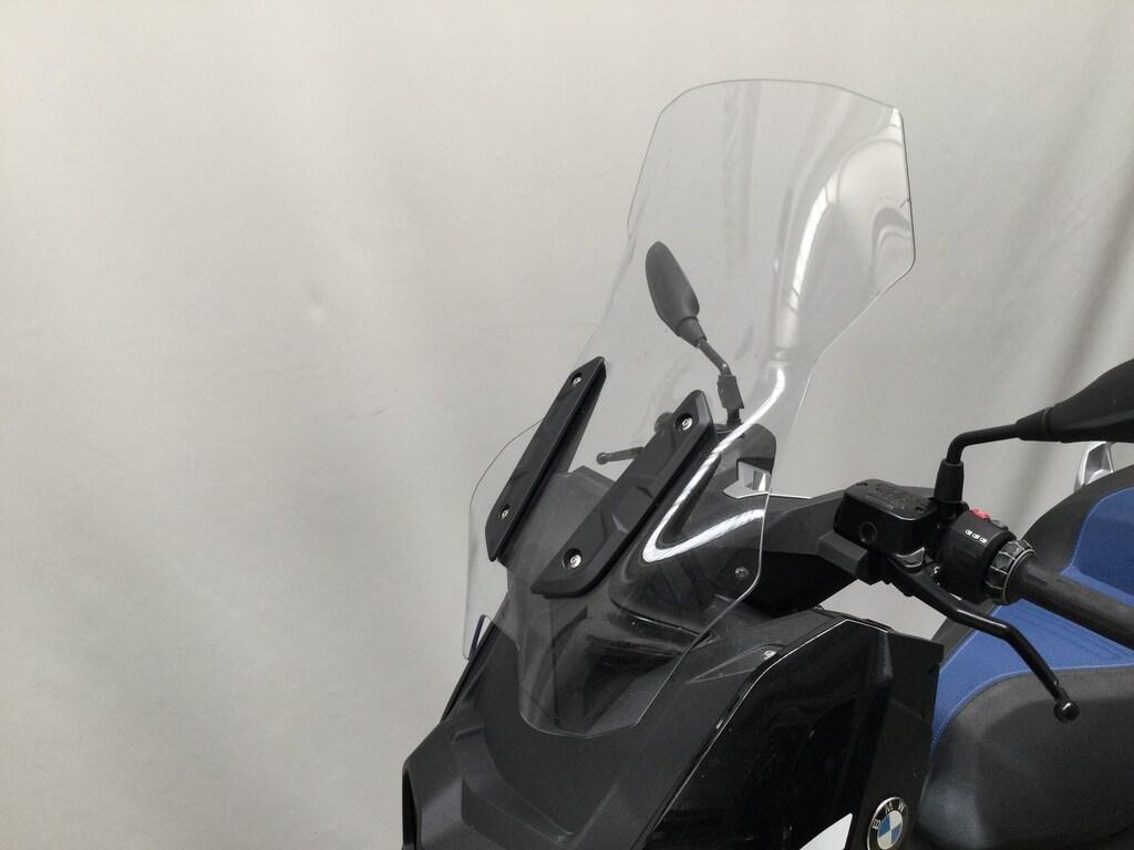 C 400 X