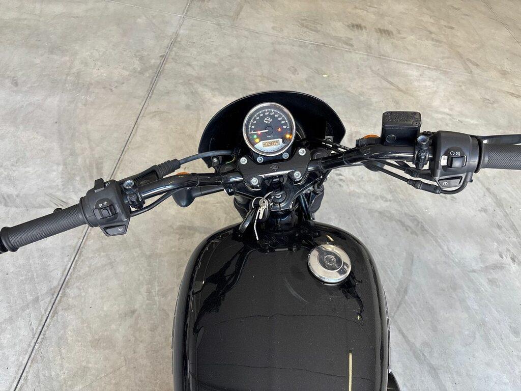 STREET 750