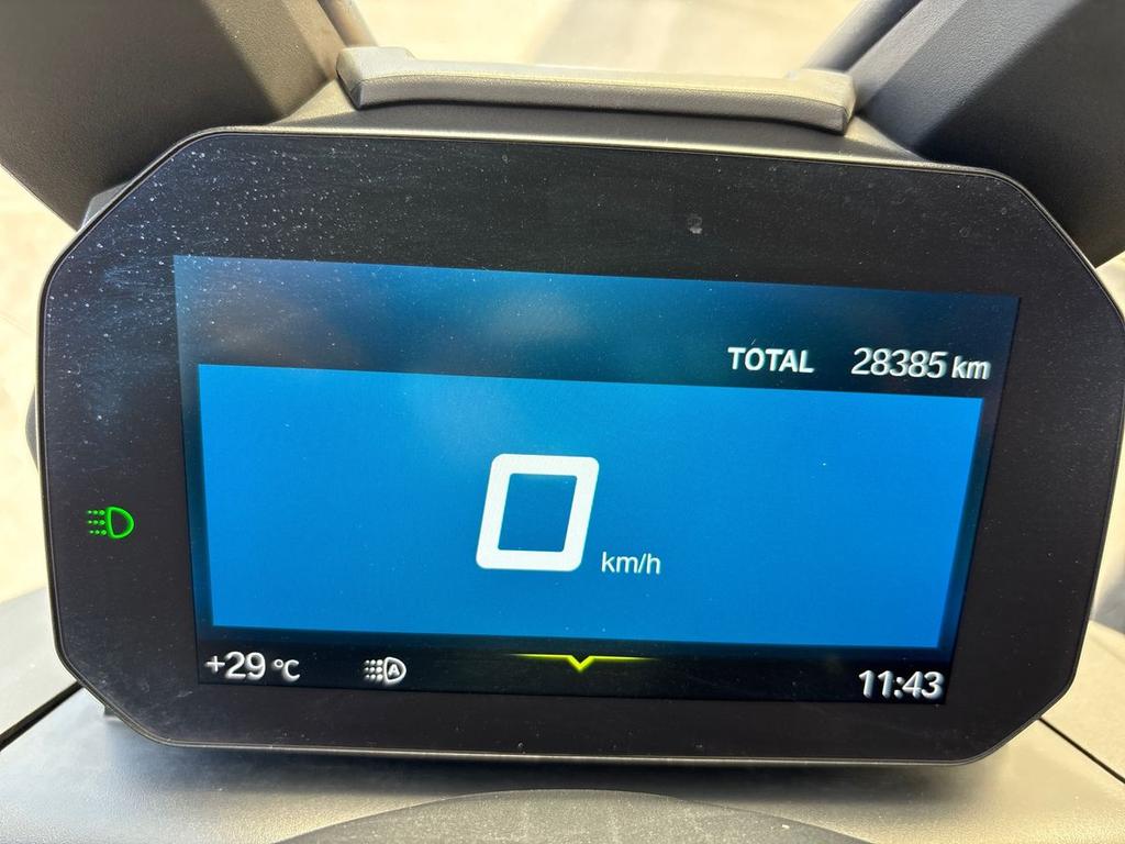 C 400 X