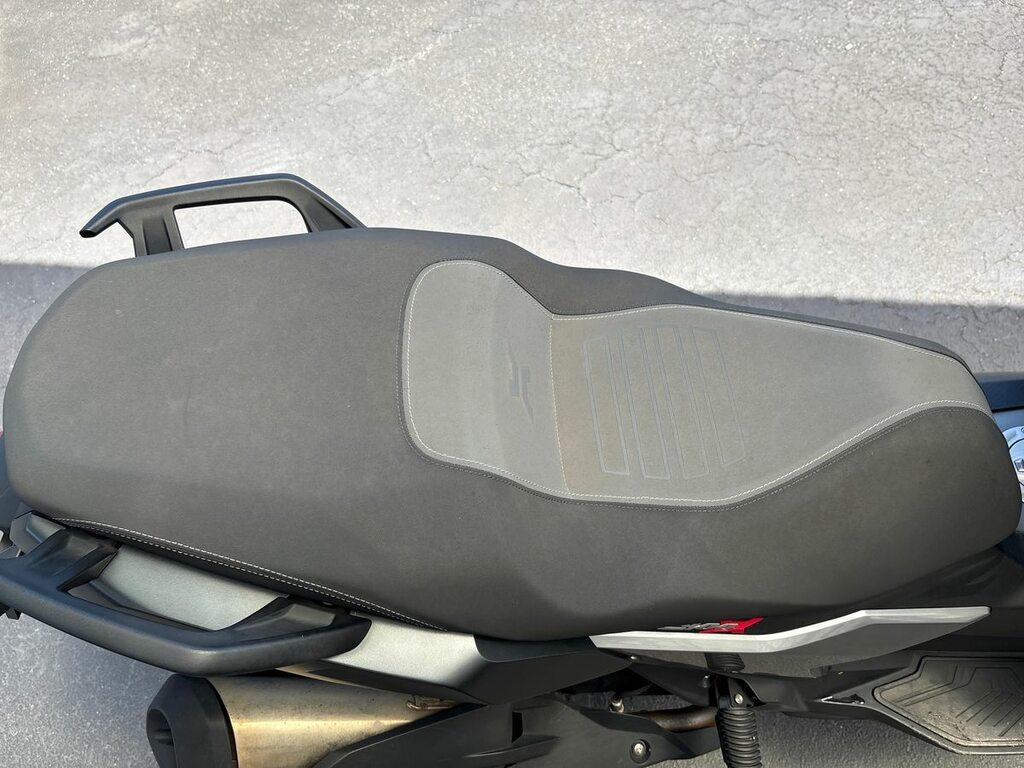 C 400 X