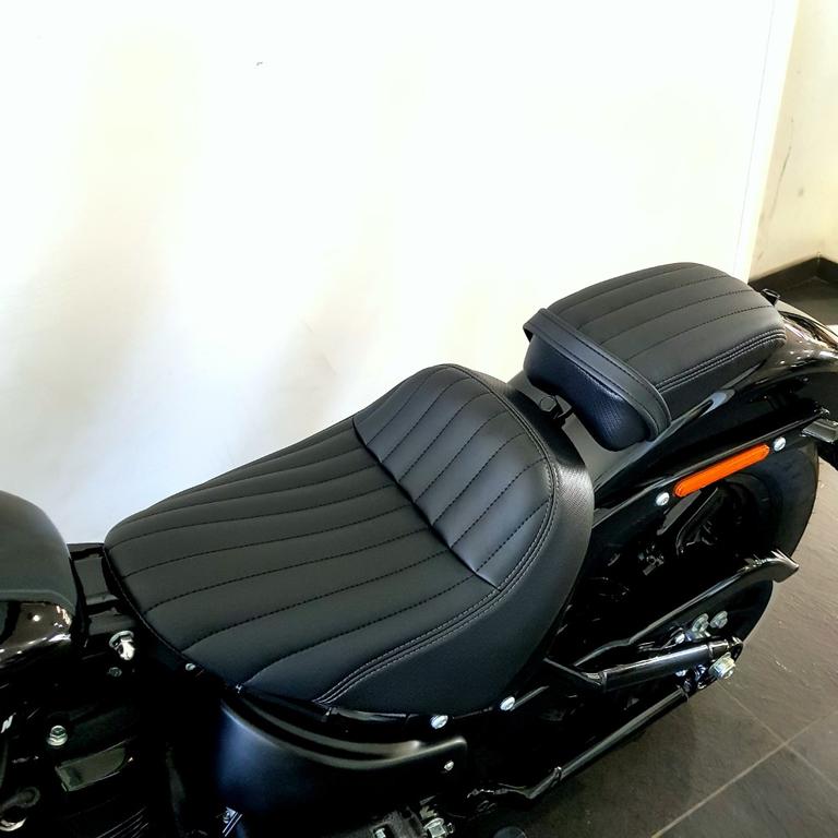 STREET BOB 114 1868