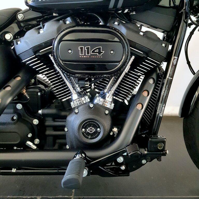 STREET BOB 114 1868