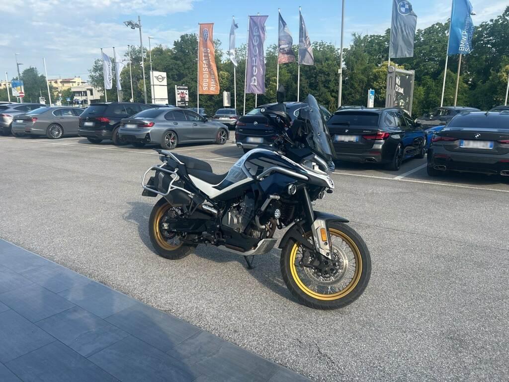 800 MT