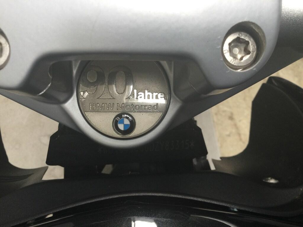 R 1200 R