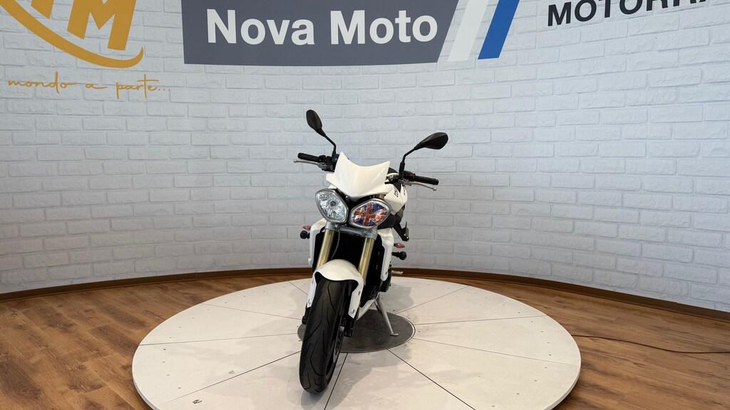 STREET TRIPLE 675