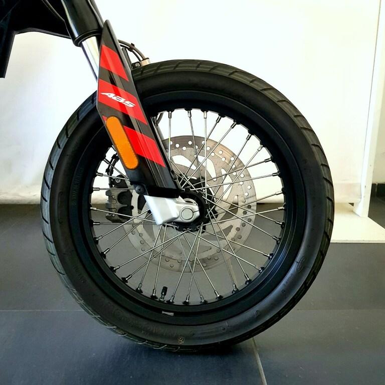 SX 125