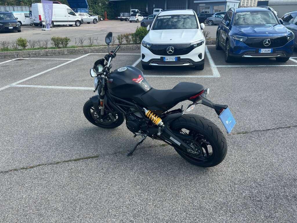 MONSTER 797