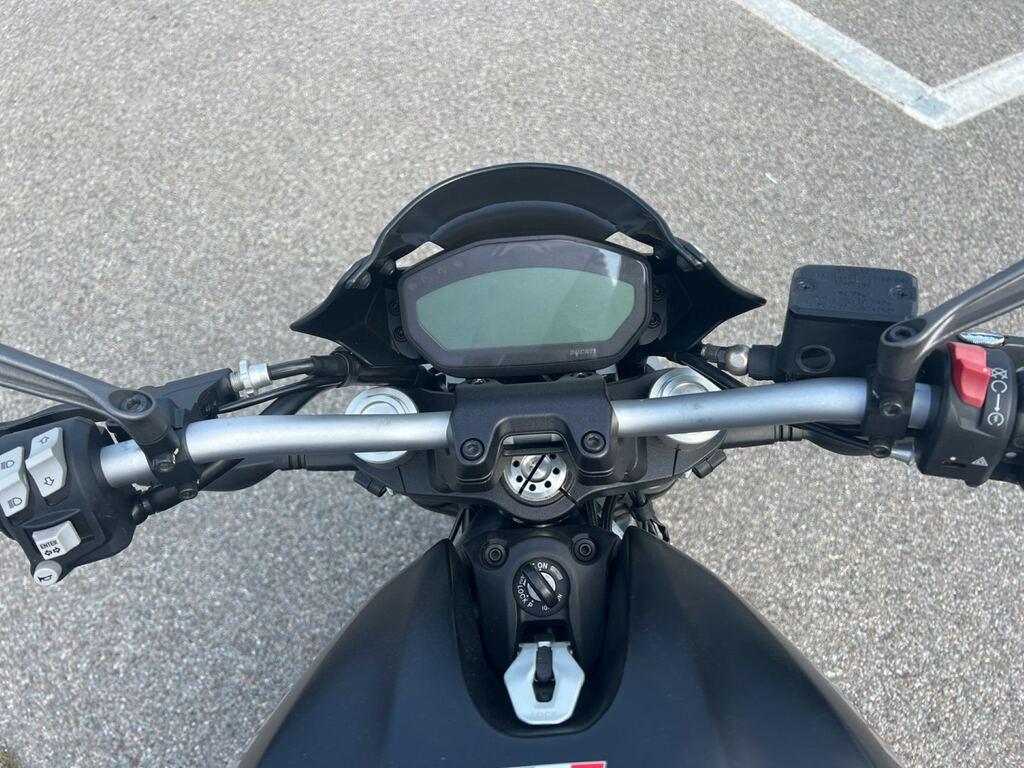 MONSTER 797
