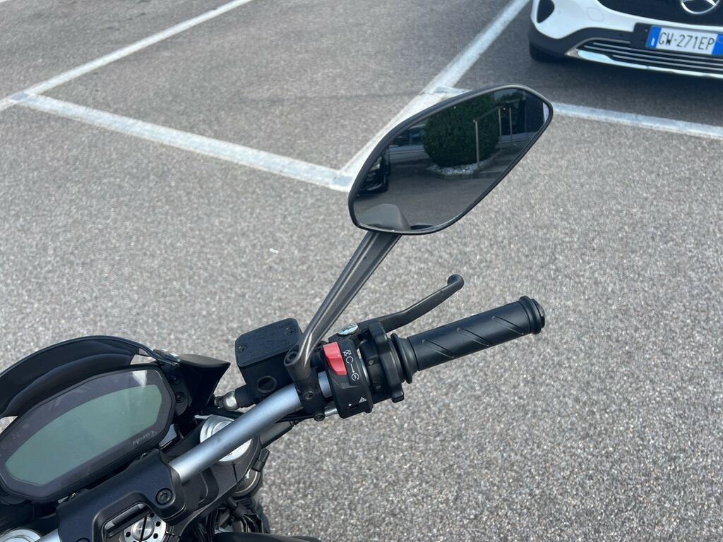 MONSTER 797
