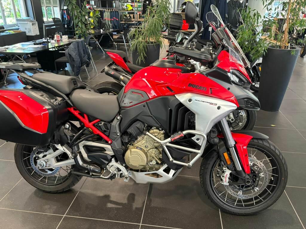 MULTISTRADA V4