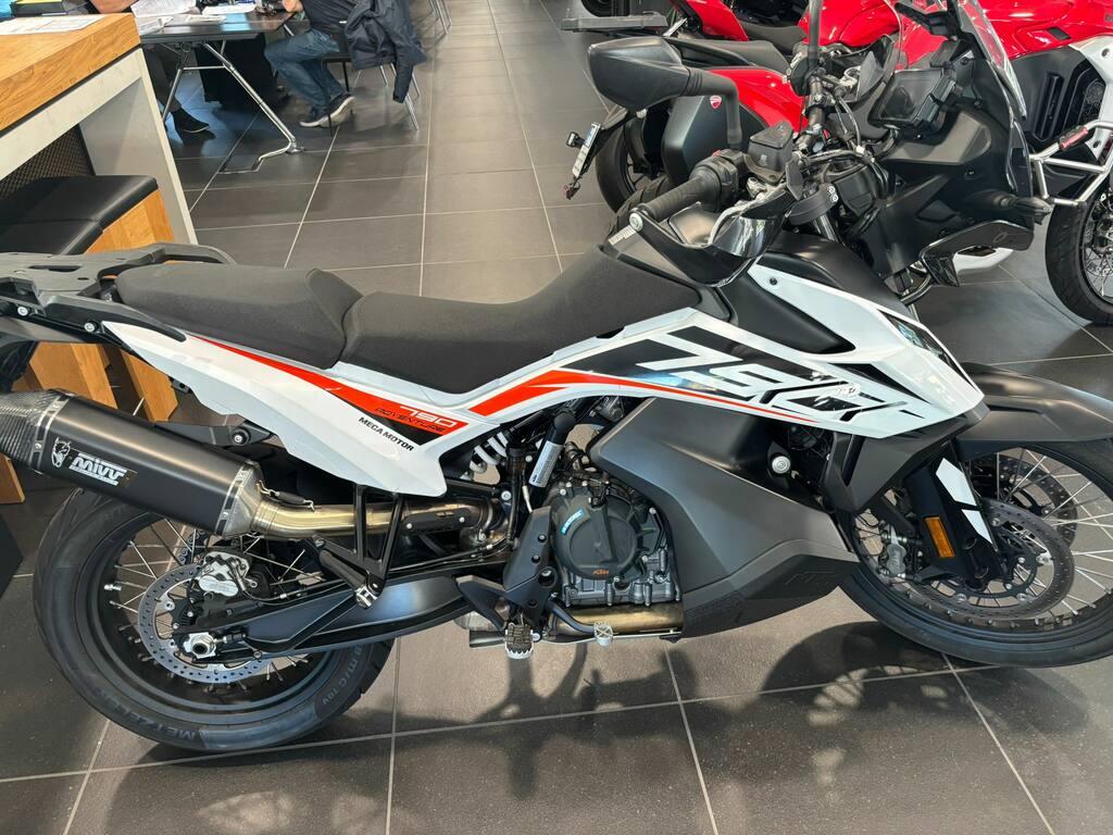 790 ADVENTURE