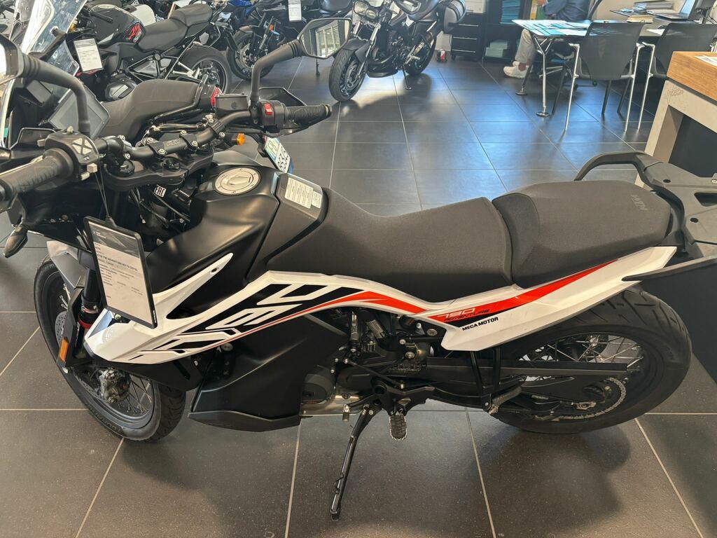 790 ADVENTURE