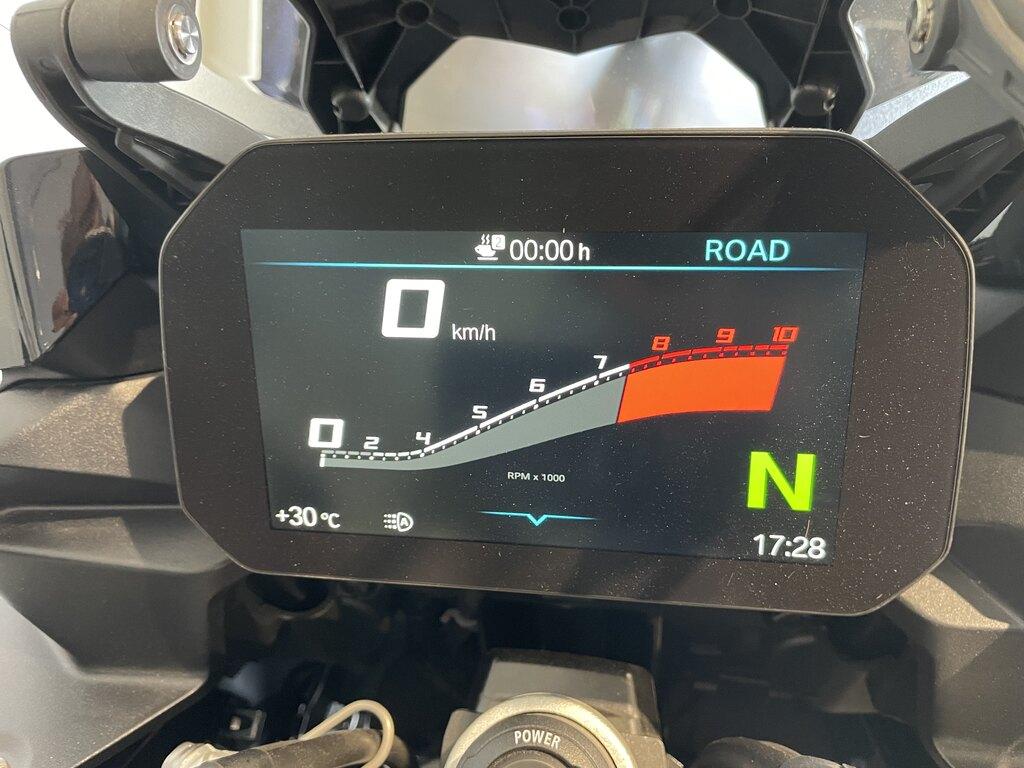 F 900 XR