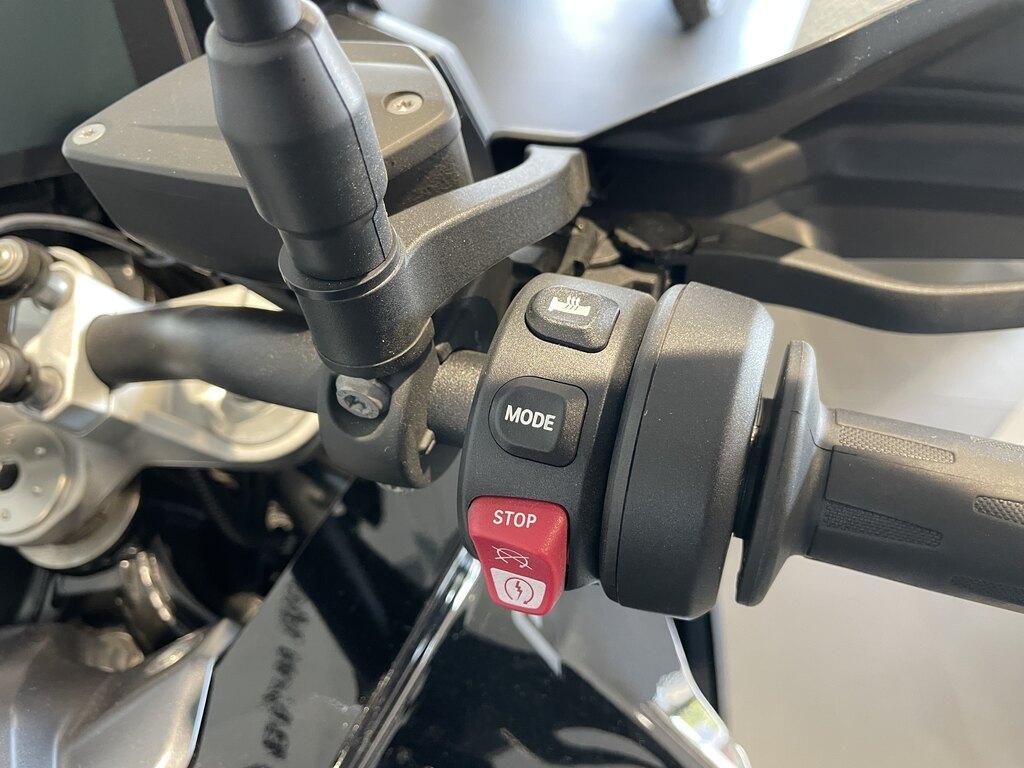 F 900 XR