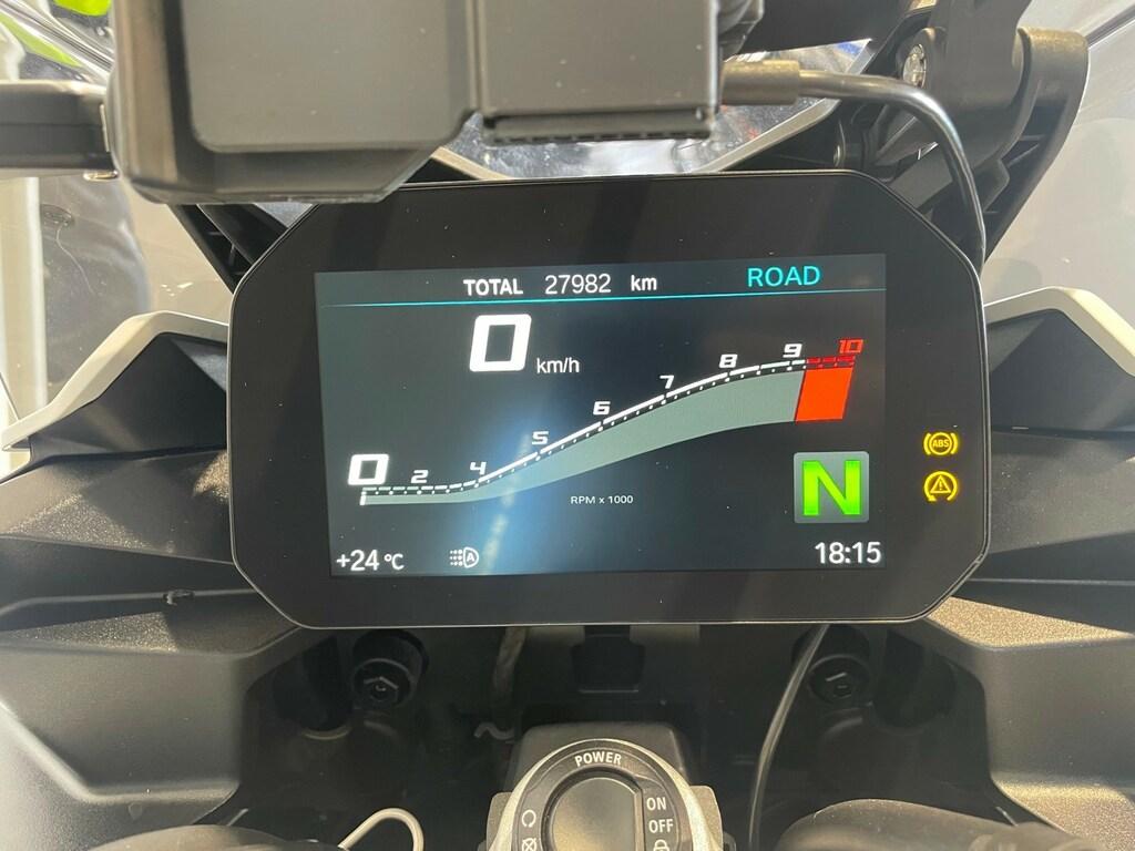 F 900 XR