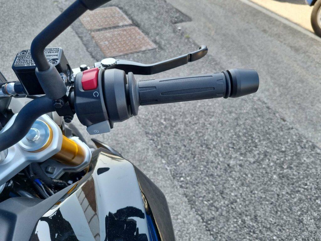 G 310 R