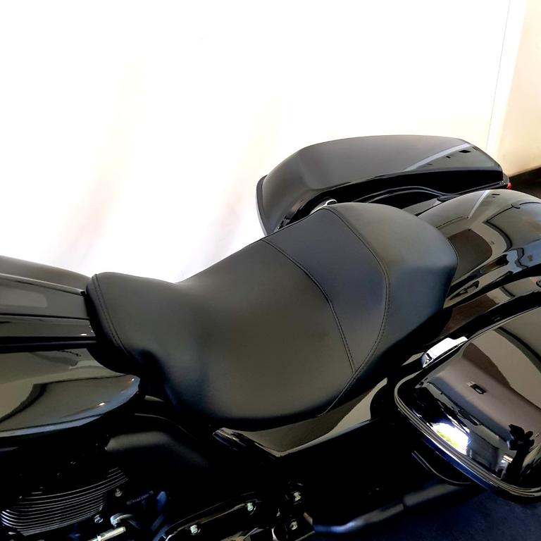 ROAD GLIDE 117 1923