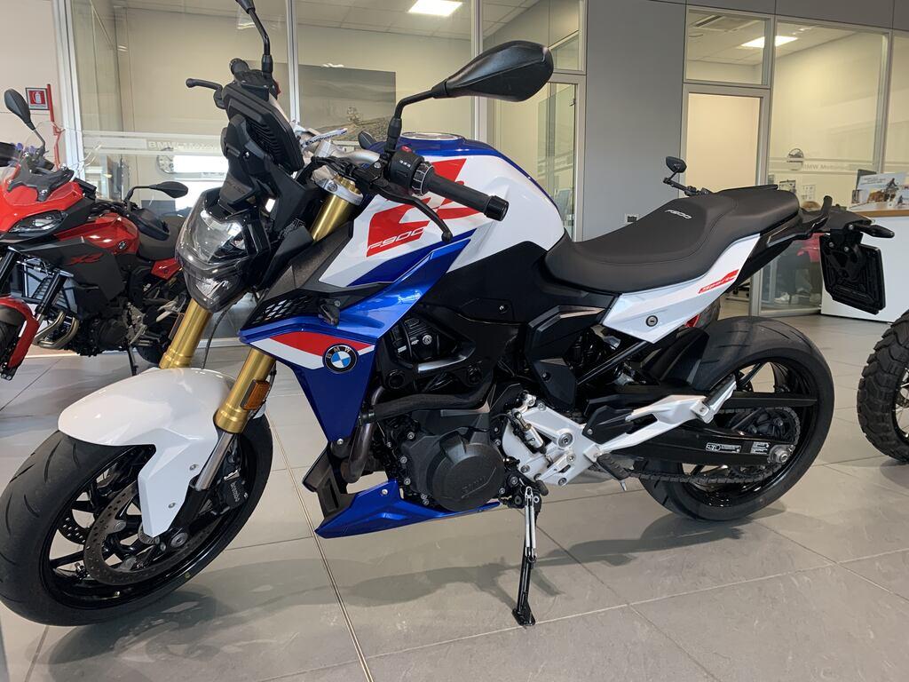 F 900 R