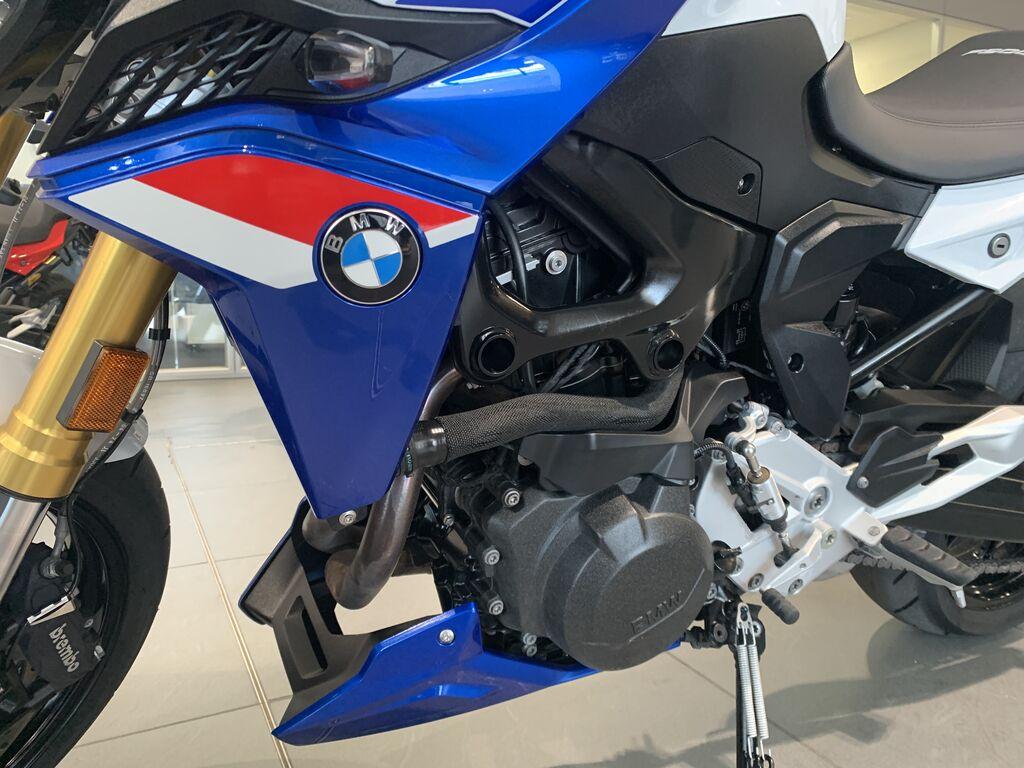 F 900 R