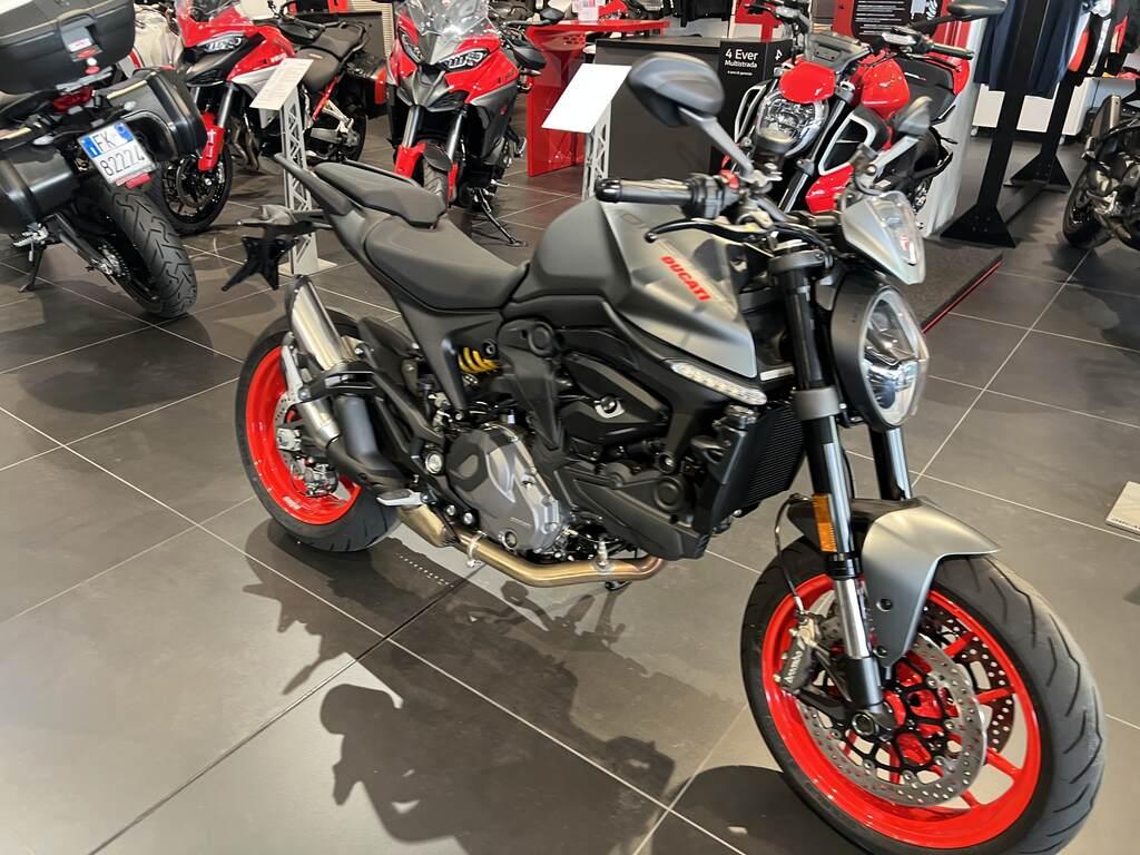 MONSTER 950