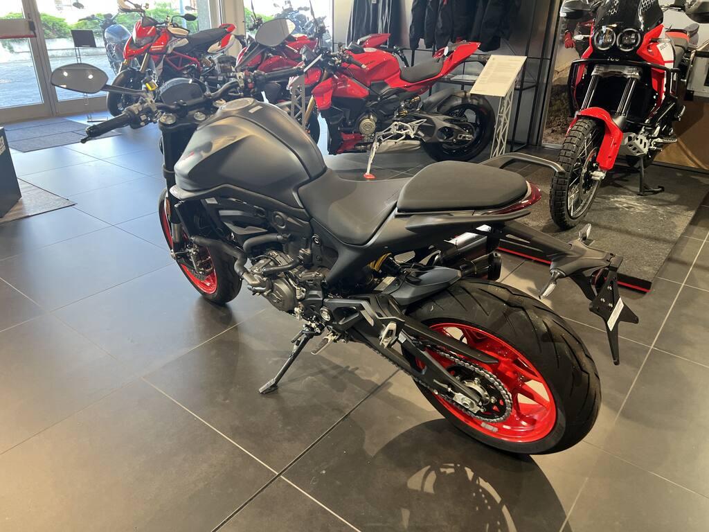 MONSTER 950