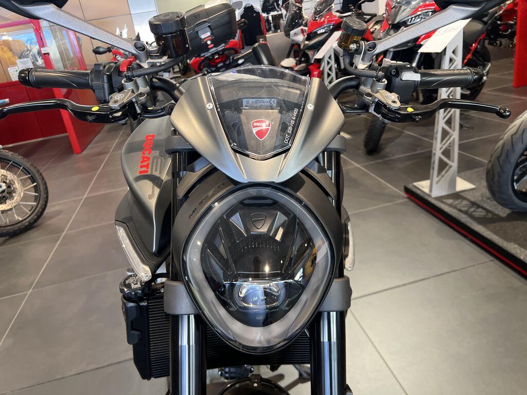 MONSTER 950