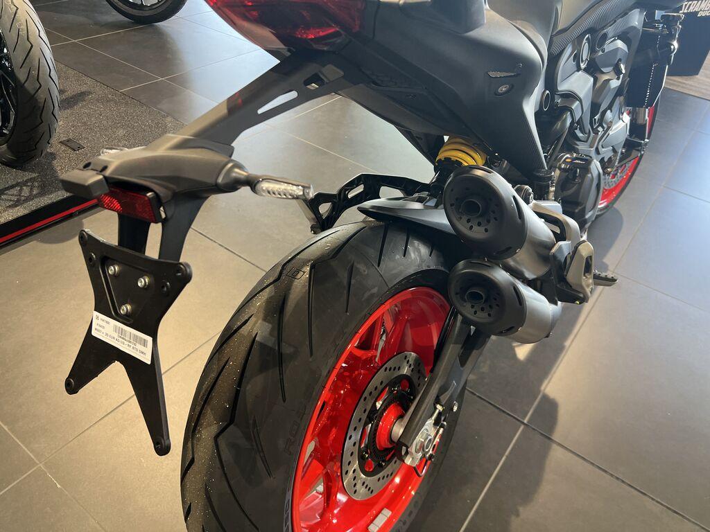 MONSTER 950