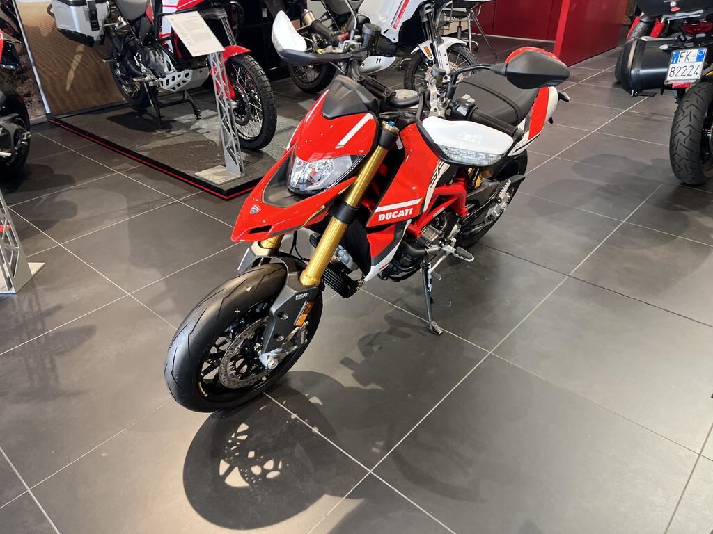 HYPERMOTARD 950