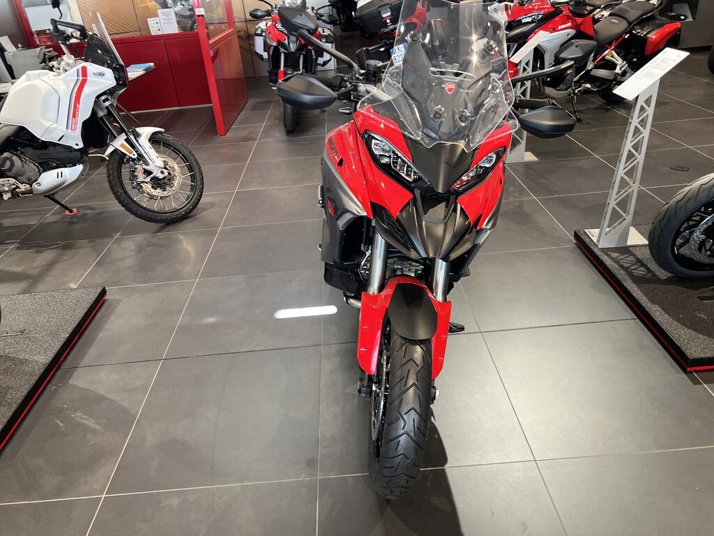 MULTISTRADA V4