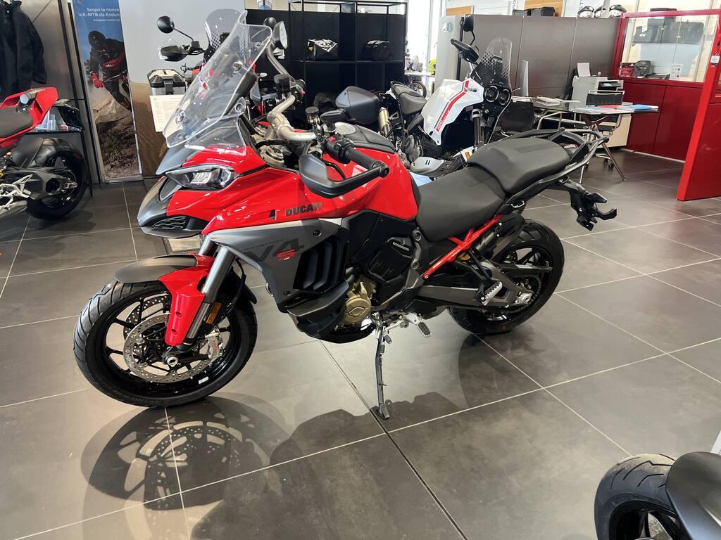 MULTISTRADA V4