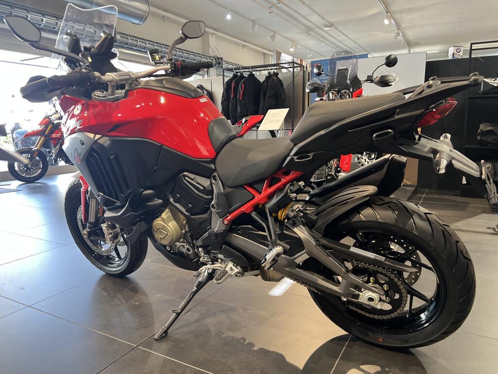MULTISTRADA V4