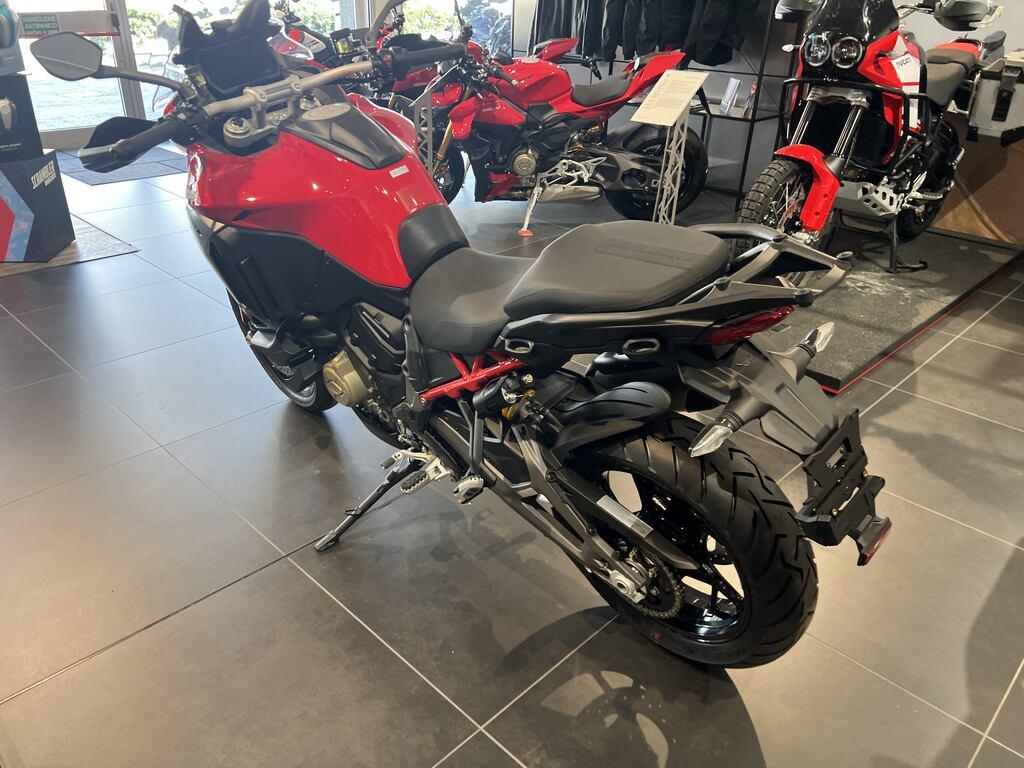 MULTISTRADA V4
