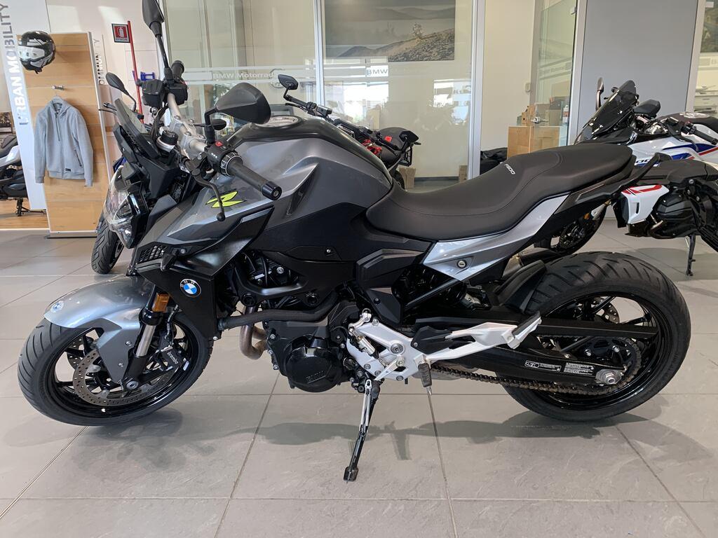 F 900 R