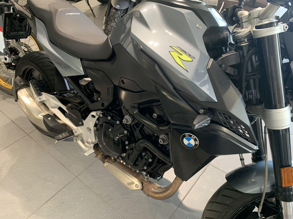 F 900 R