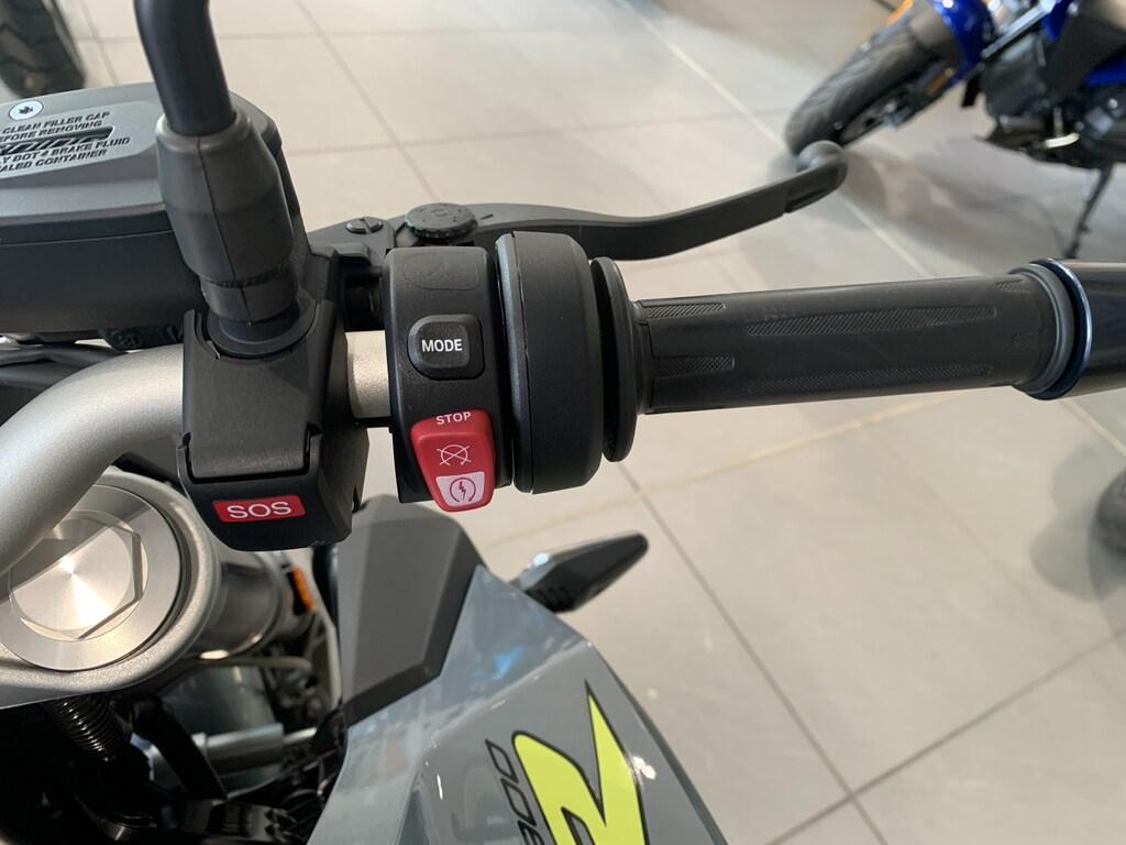 F 900 R