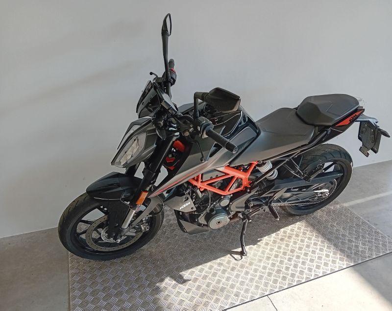 390 DUKE