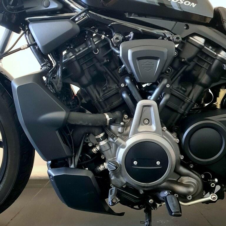 975 NIGHTSTER